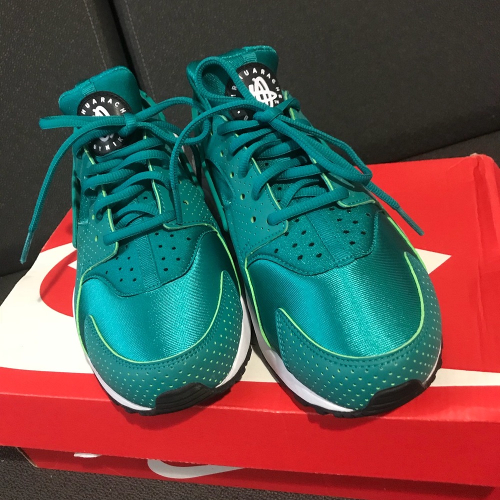 Nike Women’s Air Huarache Run